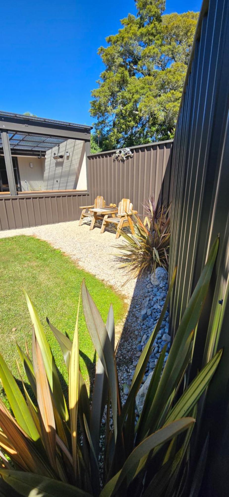 The Rocks Chalets Takaka Exterior photo
